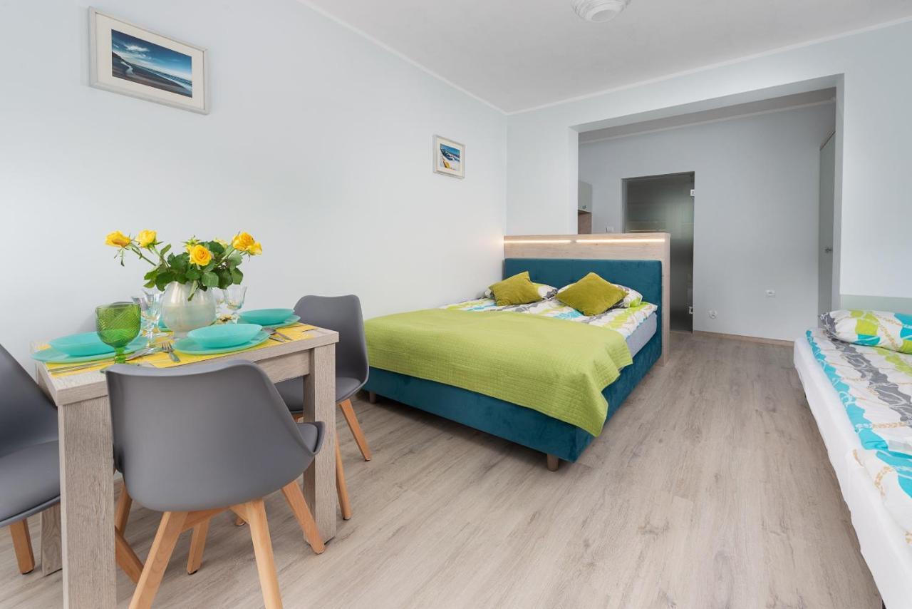 Roza Baltyku - Apartamenty I Pokoje A Дембкі Екстер'єр фото