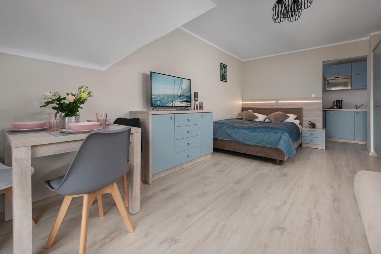 Roza Baltyku - Apartamenty I Pokoje A Дембкі Екстер'єр фото