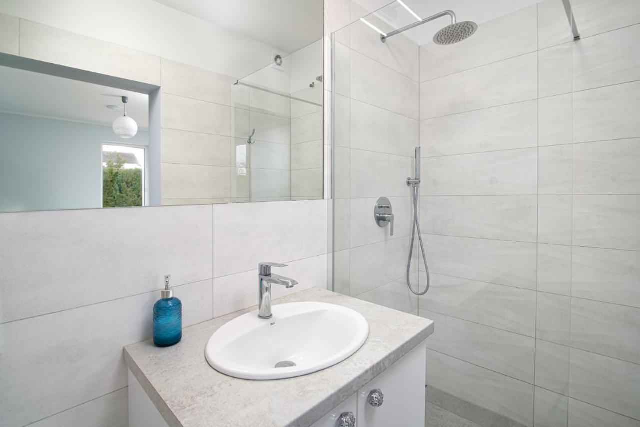 Roza Baltyku - Apartamenty I Pokoje A Дембкі Екстер'єр фото